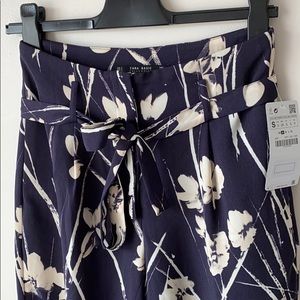 Zara Hawaii Summer Floral Pants